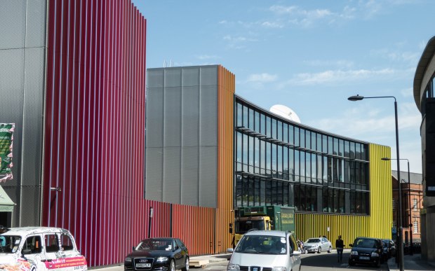 Camden Market colour._