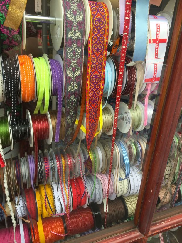 Portobello Road Wednesday 8