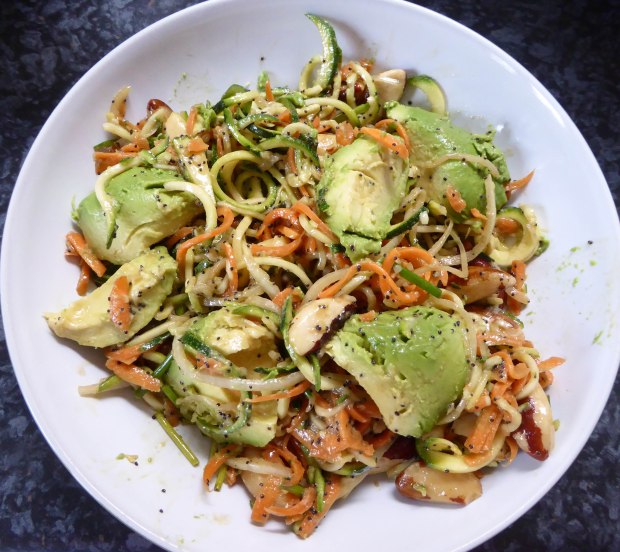 vegan raw salad (1 of 1)